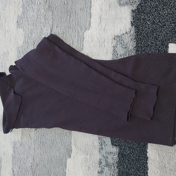 Max Studio- Size M, Fold down neck turtleneck sweater. - Picture 6 of 6